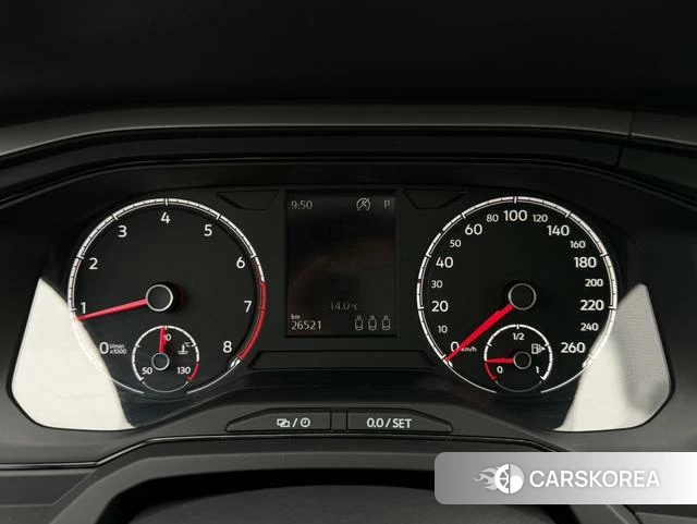 Volkswagen Polo id 4209516 из Китая 14