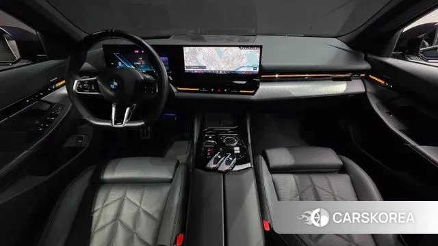 BMW 5 Series (G60) id 3675058 из Кореи 17