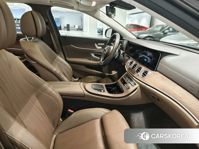 Mercedes-Benz E-class id 4256595 из Китая 9