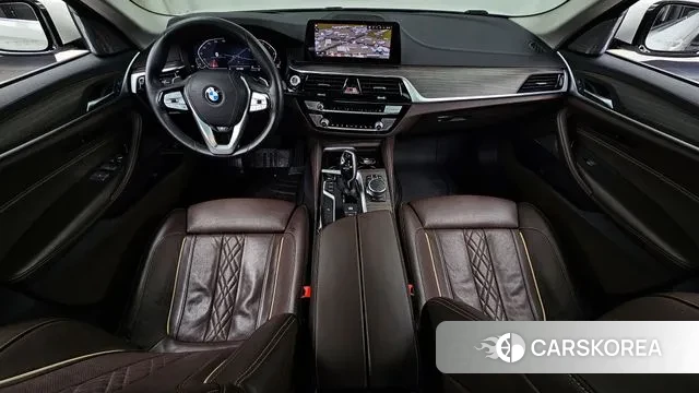 BMW 5 Series (G30) id 3692062 из Кореи 17