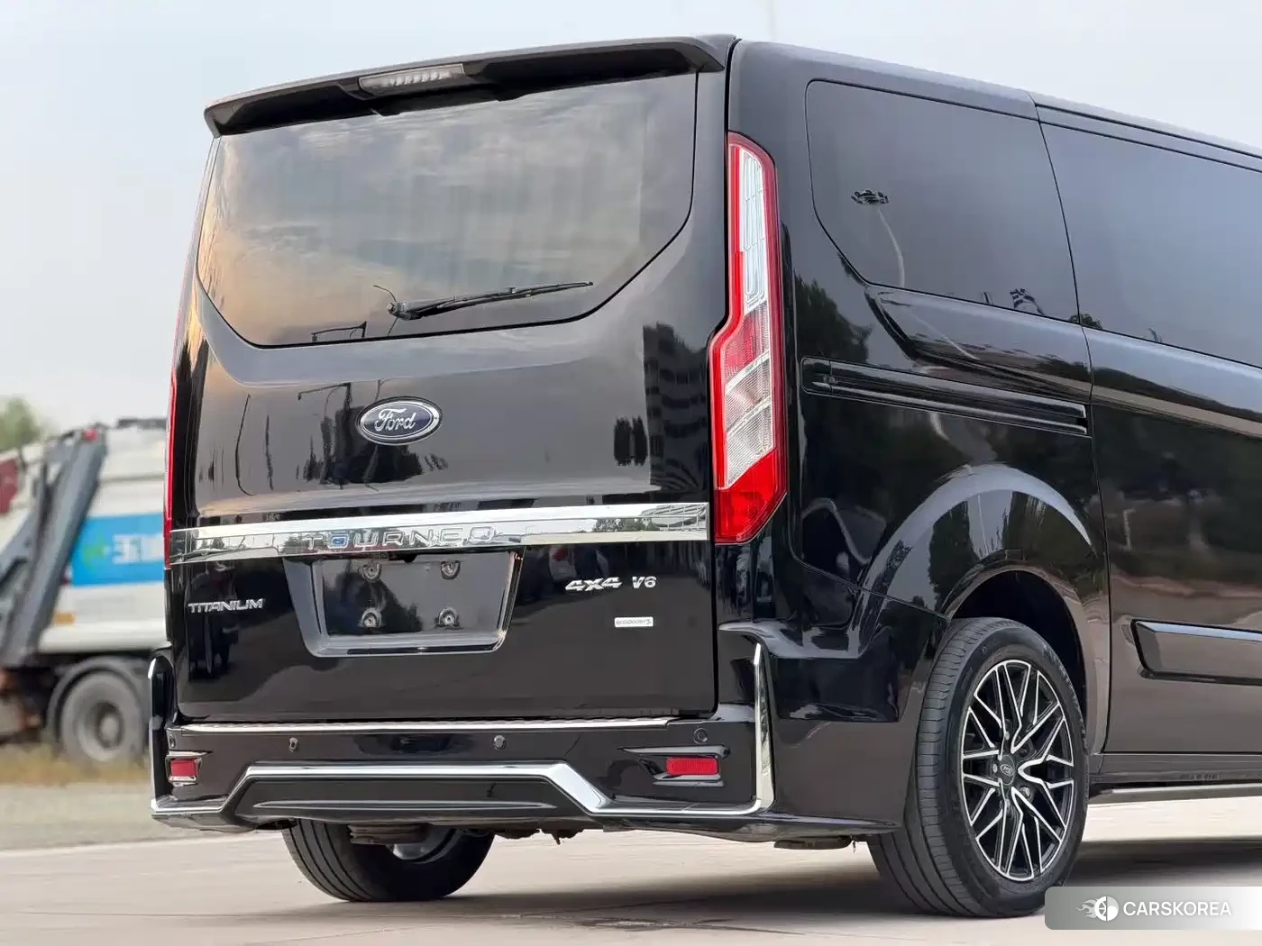 Ford Tourneo id 4589370 из Китая 15