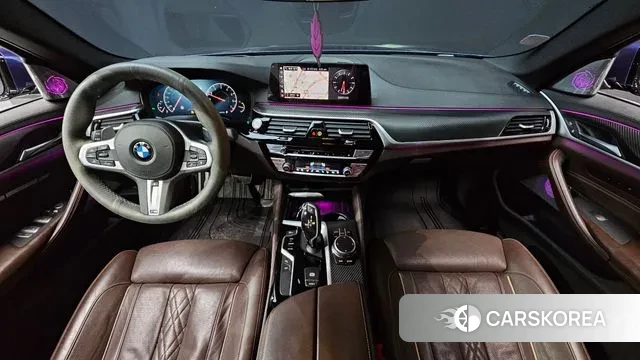 BMW 5 Series (G30) id 3344824 из Кореи 17