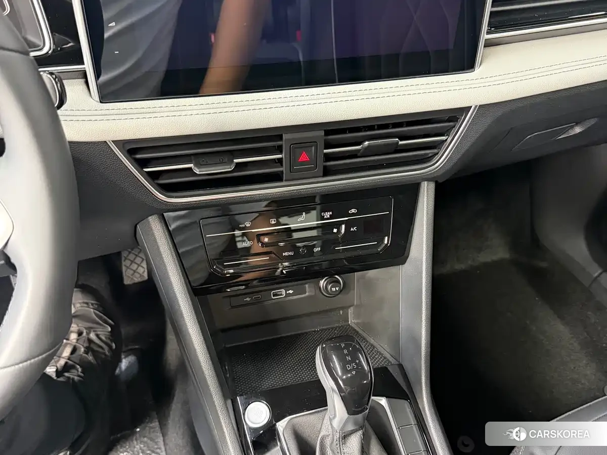 Volkswagen Tiguan L id 4576400 из Китая 9