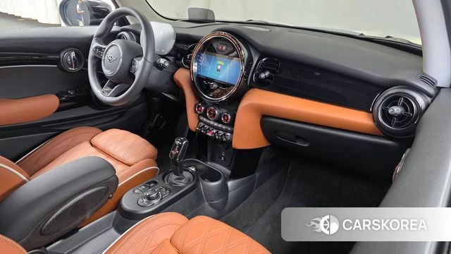 Mini Cooper S id 4691769 из Кореи 28
