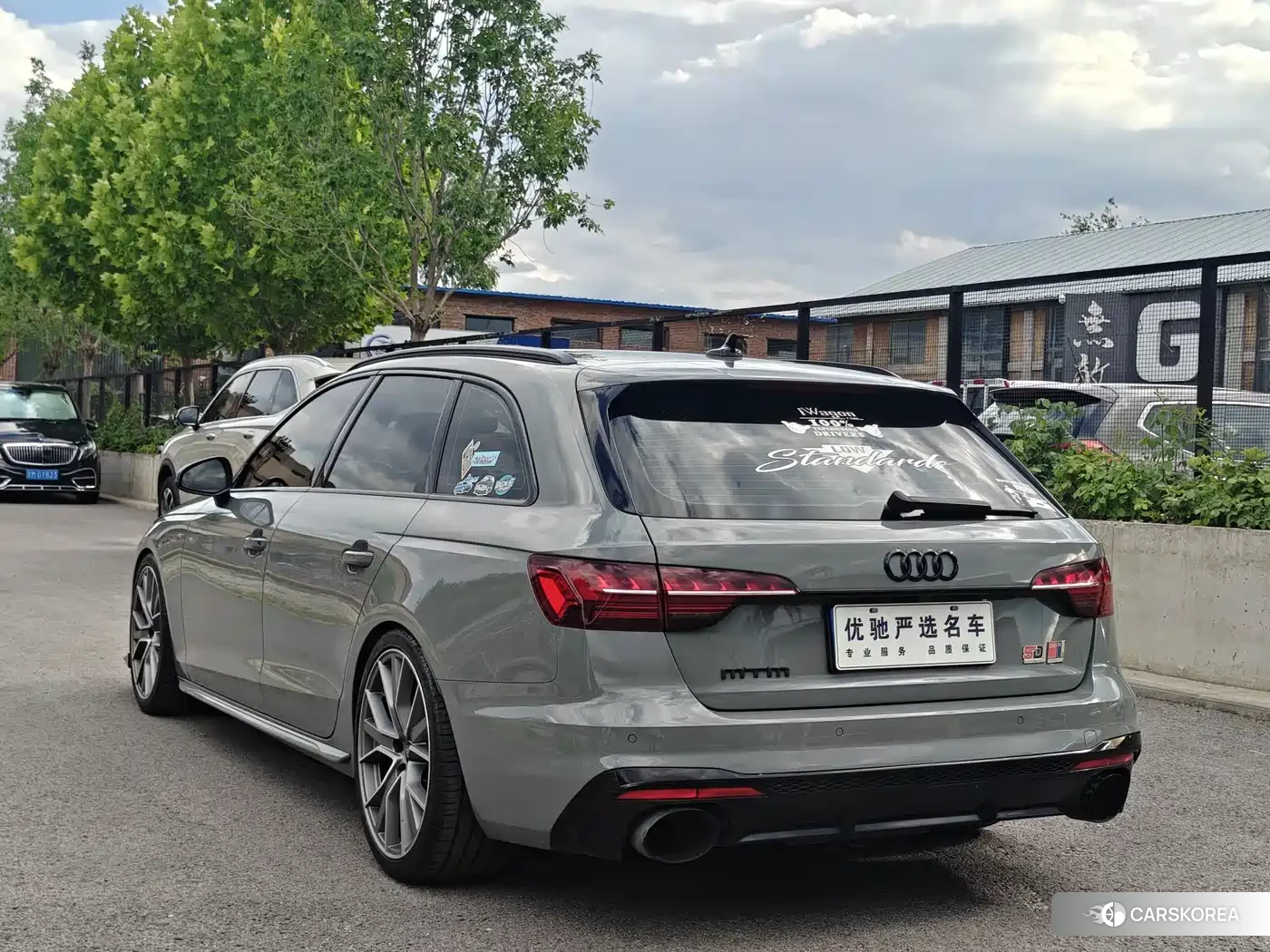 Audi A4L id 4600922 из Китая 30