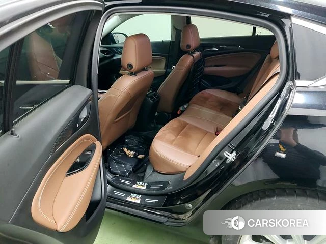 Buick Regal id 4210858 из Китая 17