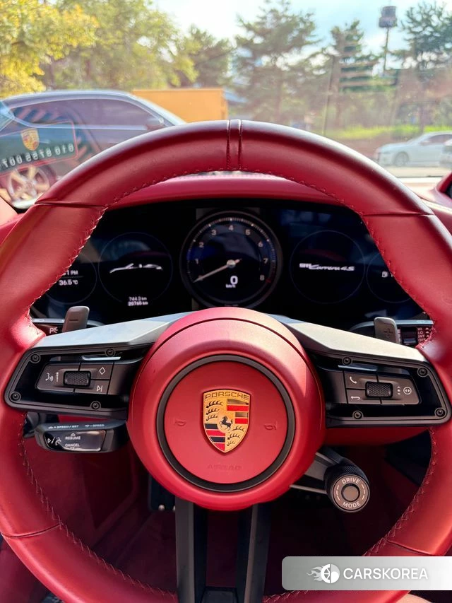 Porsche 911(992) id 4724208 из Кореи 13