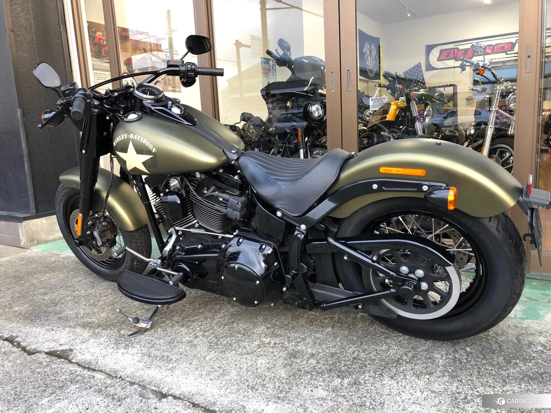 Harley-Davidson Softail Slim S FLSS1800 id 4236924 из Японии 28