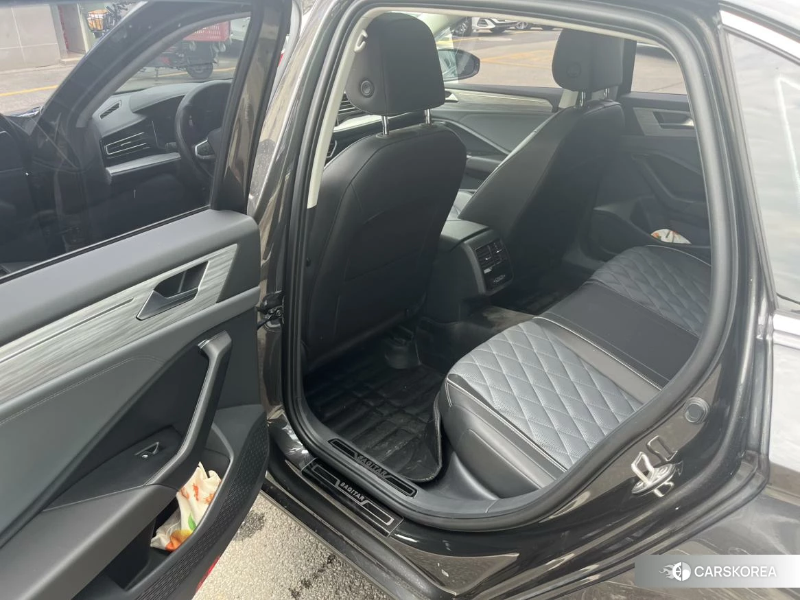 Volkswagen Sagitar id 4426548 из Китая 7