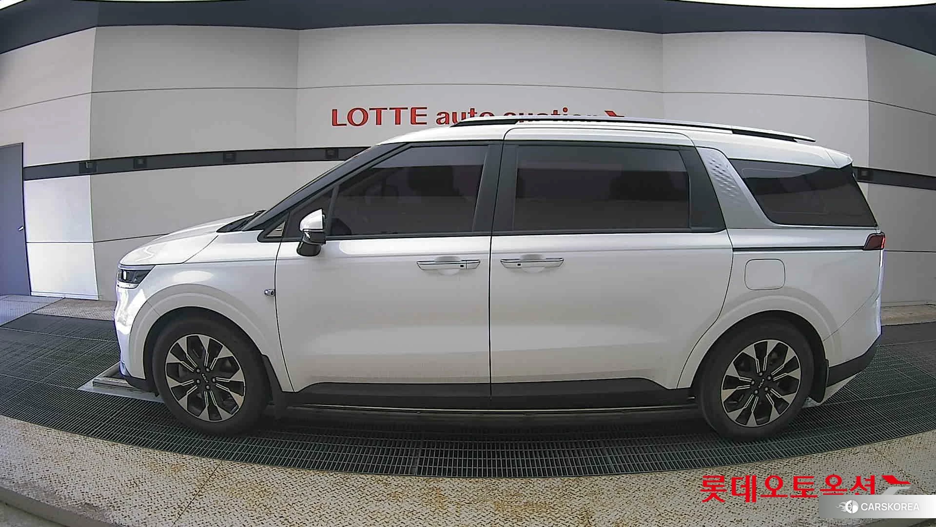 Kia Carnival id 4296905 из Кореи 35