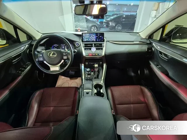 Lexus NX300h id 3568657 из Кореи 17