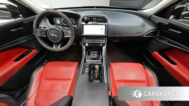 Jaguar XE id 3834795 из Кореи 17