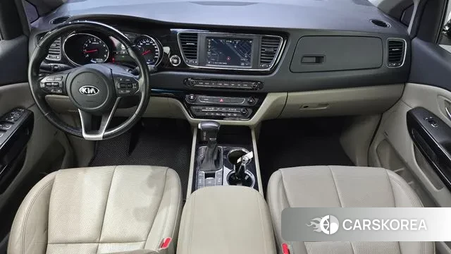 Kia The New Carnival id 3698835 из Кореи 17