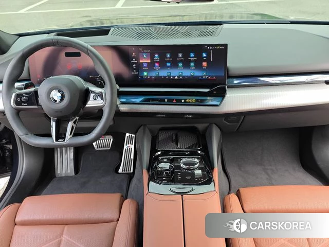 BMW 5 Series (G60) id 4599862 из Кореи 17