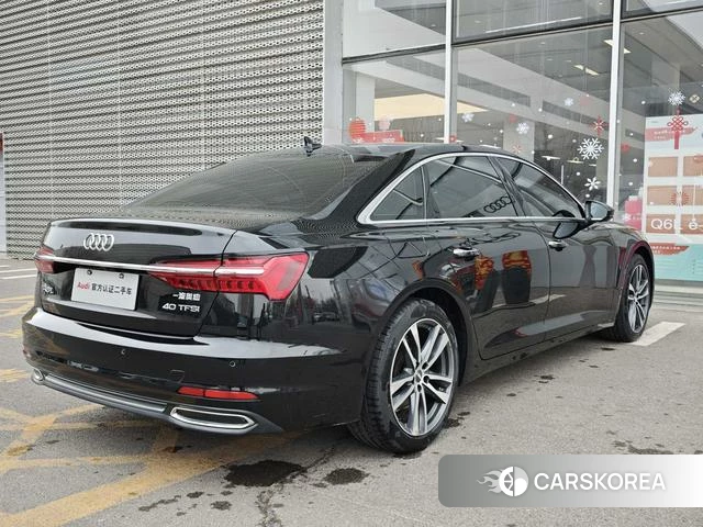 Audi A6L id 3869642 из Китая 10