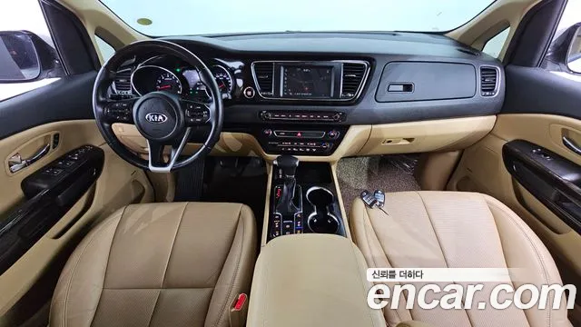 Kia The New Carnival id 2471364 из Кореи 17