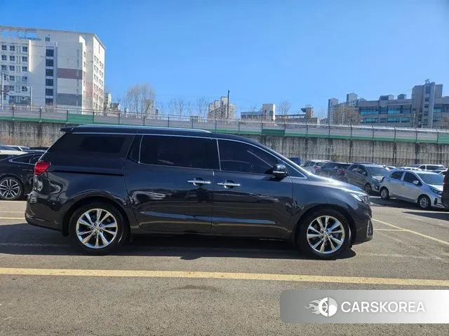 Kia The New Carnival id 3757079 из Кореи 17