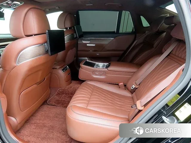 Genesis G90 (RS4) id 3701789 из Кореи 17