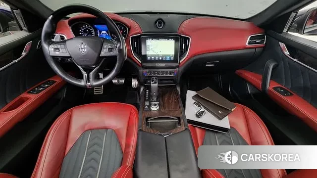 Maserati Ghibli id 3037935 из Кореи 17