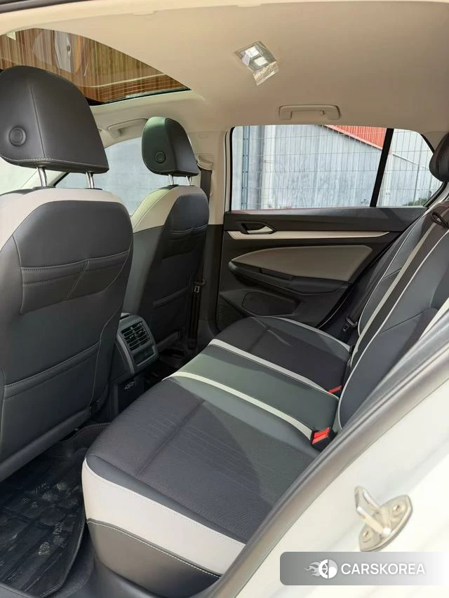 Volkswagen Golf id 4353114 из Китая 7