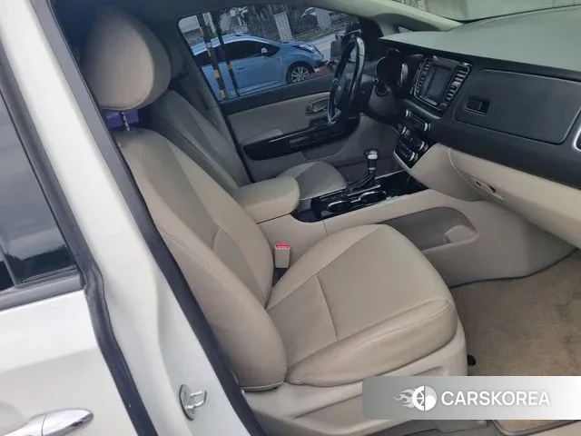 Kia The New Carnival id 3176363 из Кореи 16