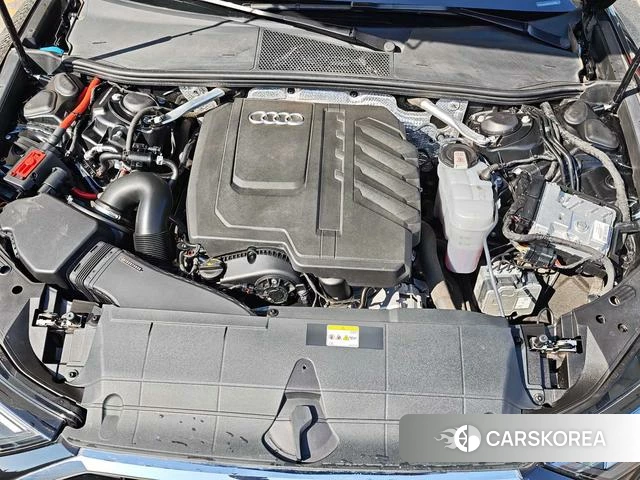 Audi A6L id 3869589 из Китая 11