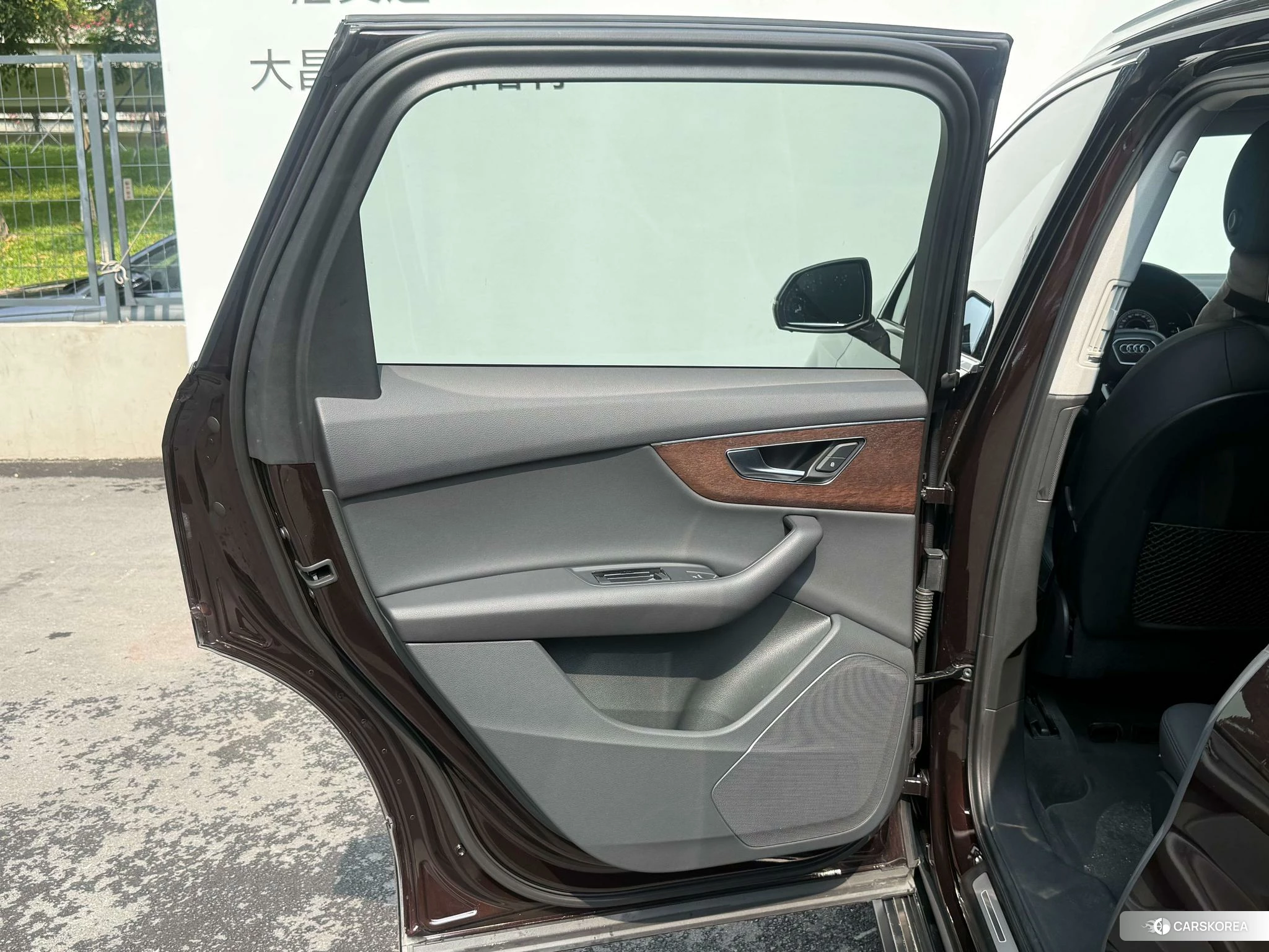 Audi Q7 id 4454366 из Китая 23