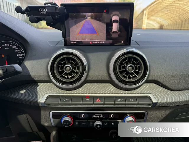 Audi Q2L id 4253789 из Китая 18