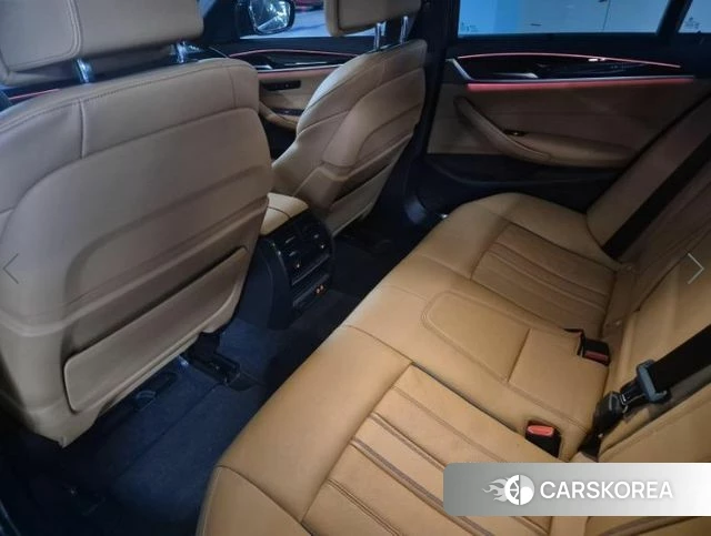 BMW 5 Series (G30) id 3953957 из Кореи 7