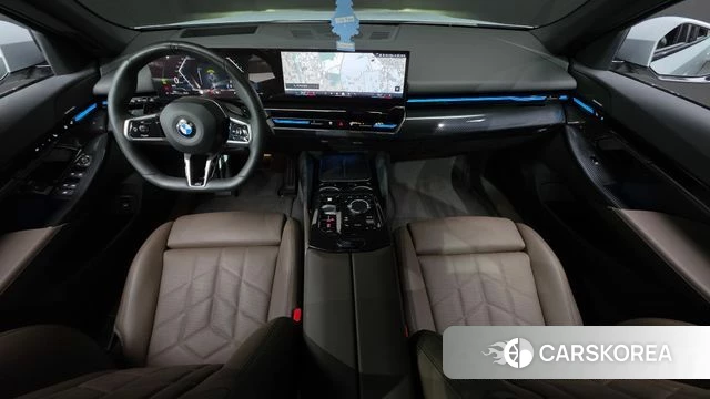 BMW 5 Series (G60) id 3909471 из Кореи 17