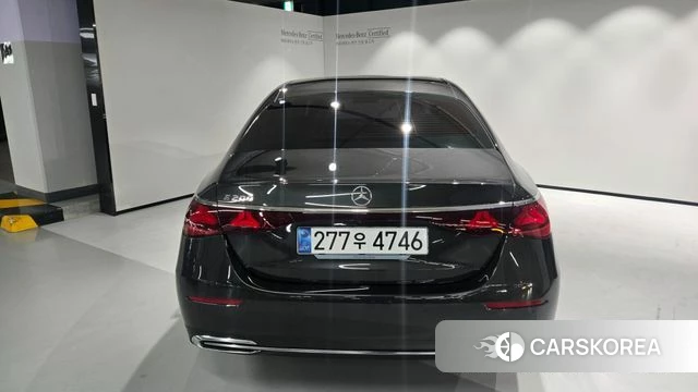 Mercedes-Benz E-Class W214 id 4185635 из Кореи 17