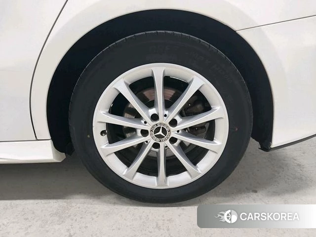Mercedes-Benz Class A id 4236582 из Китая 17