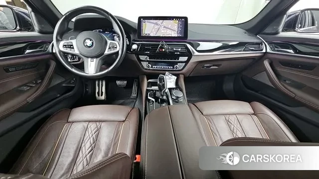 BMW 5 Series (G30) id 3697402 из Кореи 17