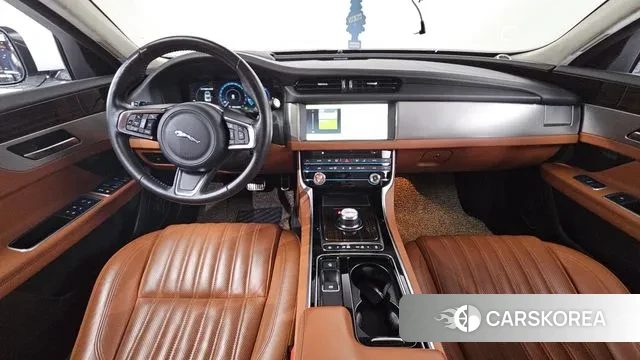 Jaguar XF (X260) id 3008968 из Кореи 17