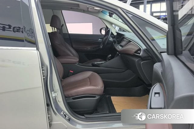 Buick GL6 id 4235859 из Китая 14