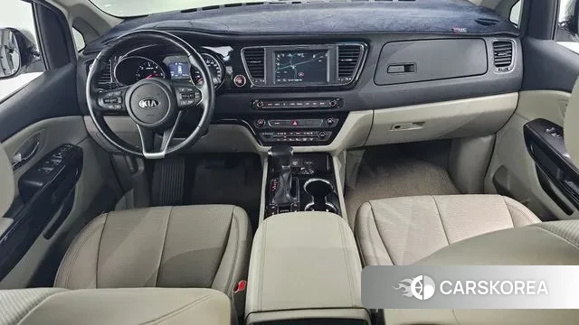 Kia The New Carnival id 3000354 из Кореи 17