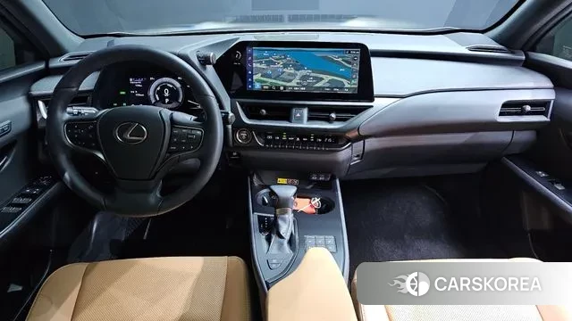 Lexus UX250h id 3223650 из Кореи 17