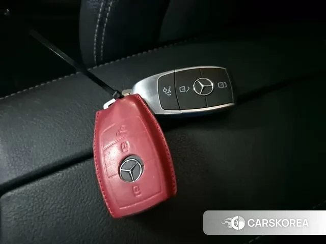 Mercedes-Benz C-Class W205 id 3697827 из Кореи 17