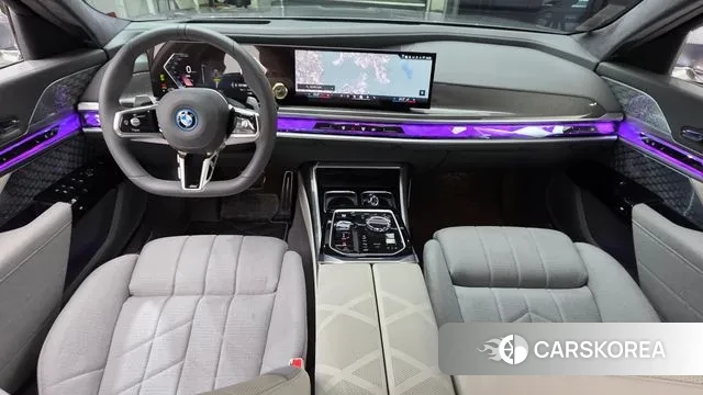 BMW 7 Series (G70) id 3502284 из Кореи 17