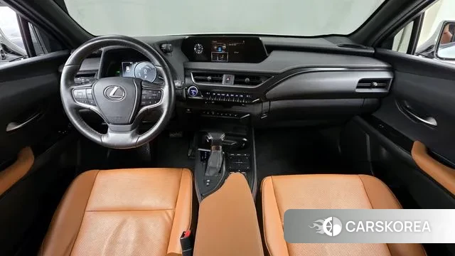 Lexus UX250h id 3713592 из Кореи 17