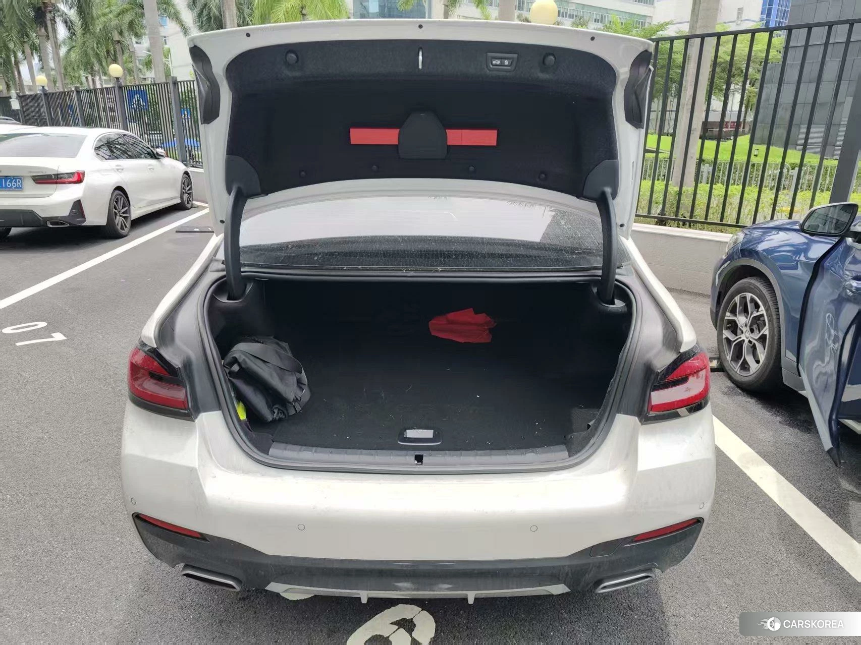 BMW 5 series PHEV id 4479794 из Китая 8