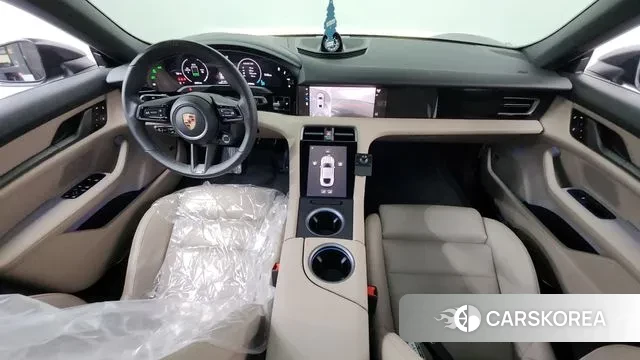 Porsche Taycan id 3332942 из Кореи 17