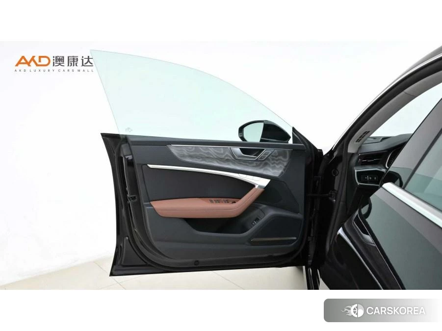 Audi A7L id 4441303 из Китая 7