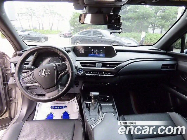 Lexus UX250h id 2956655 из Кореи 17