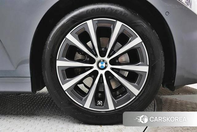 BMW 3 Series (G20) id 4614010 из Кореи 17