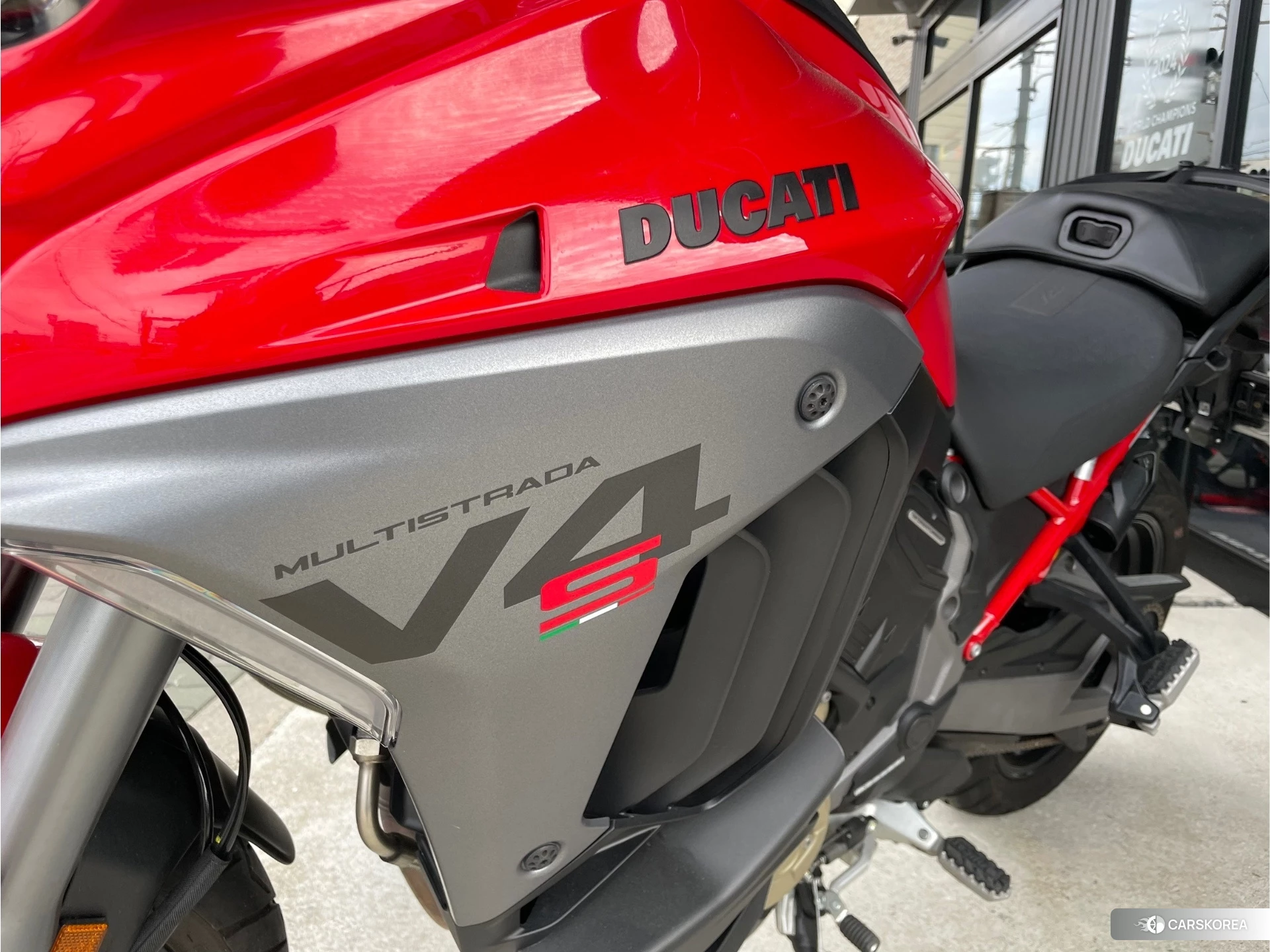 Проданный Ducati MULTISTRADA V4 S id 4008323 из Японии, фото 8