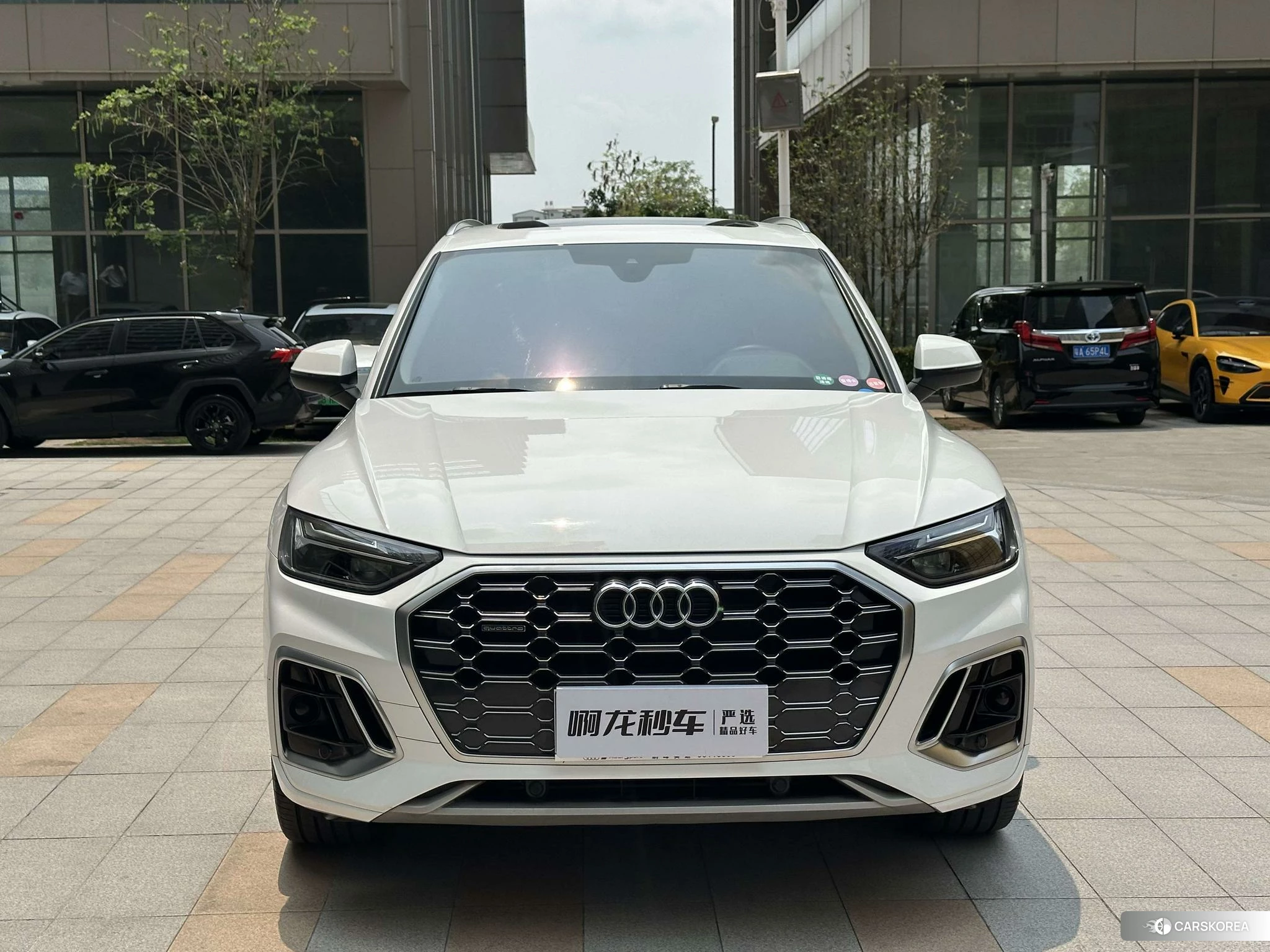 Audi Q5L id 4455079 из Китая 24