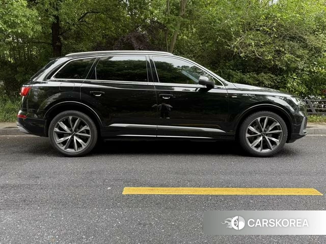 Audi Q7 id 4272700 из Китая 8