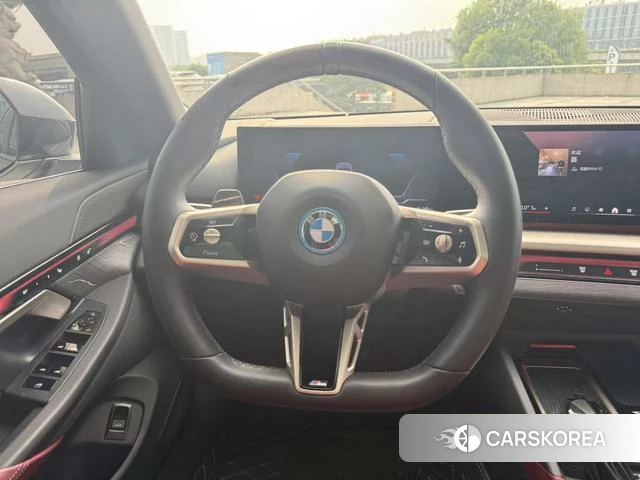 BMW i5 id 4358911 из Китая 16