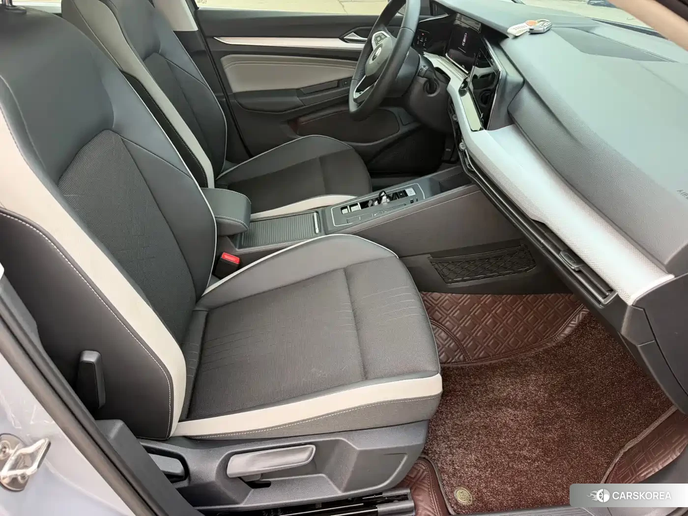 Volkswagen Golf id 4634788 из Китая 23